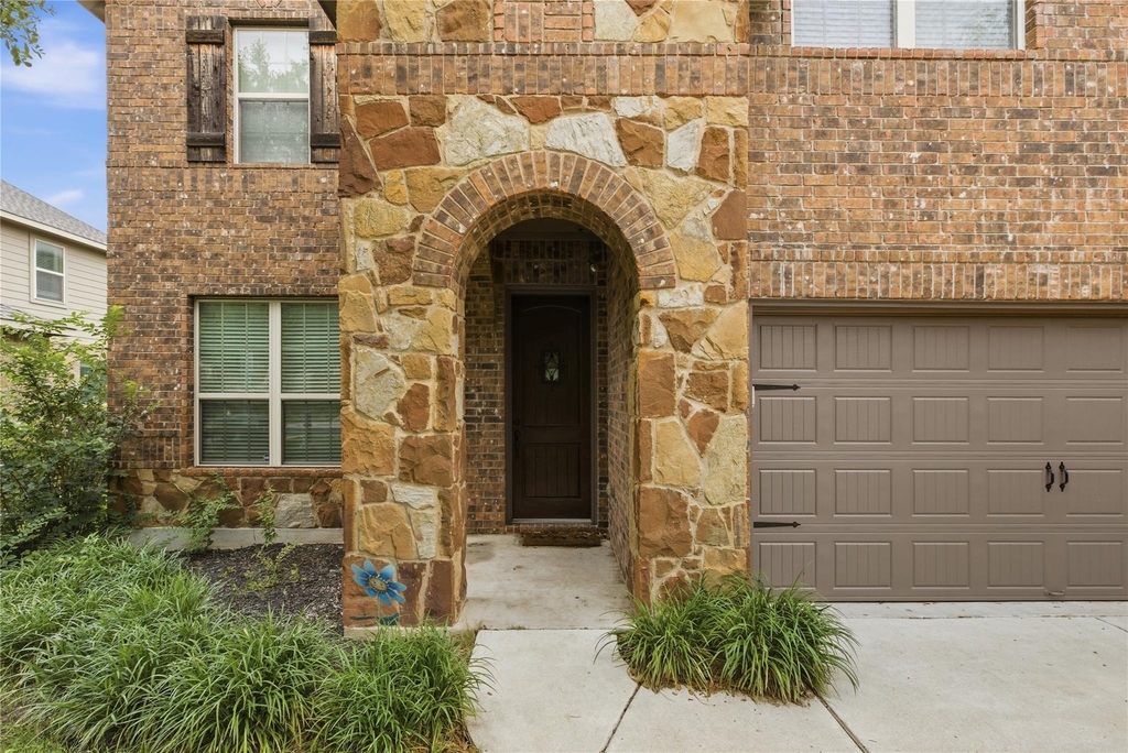 1013 Fred Couples Ct - Photo 3