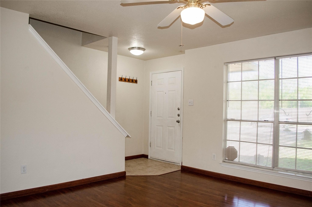 505 Shant St - Photo 3