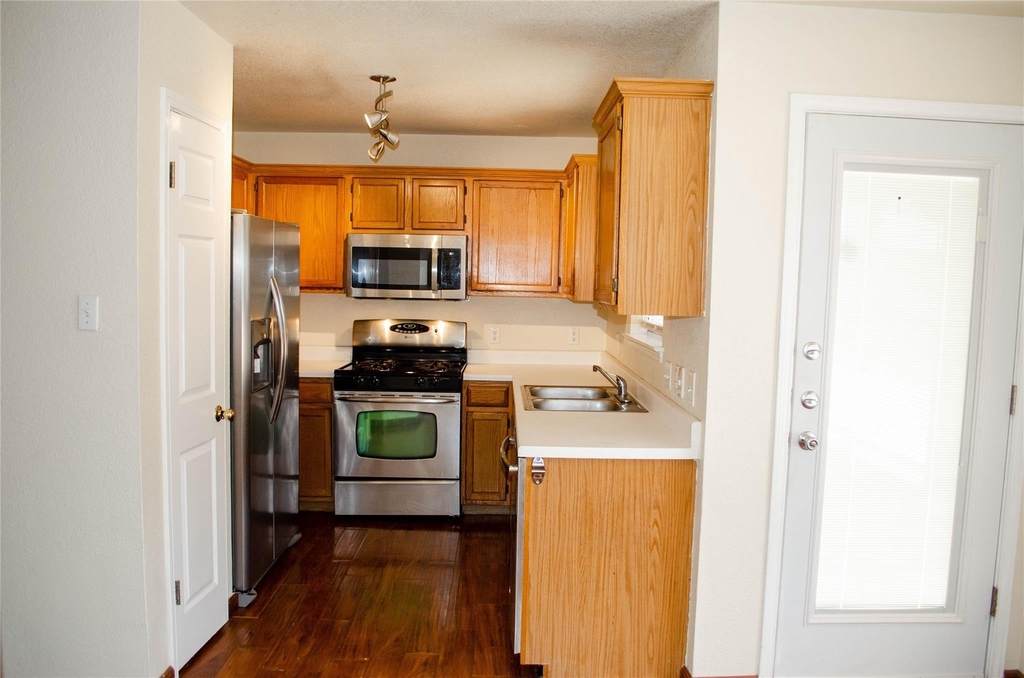 505 Shant St - Photo 1