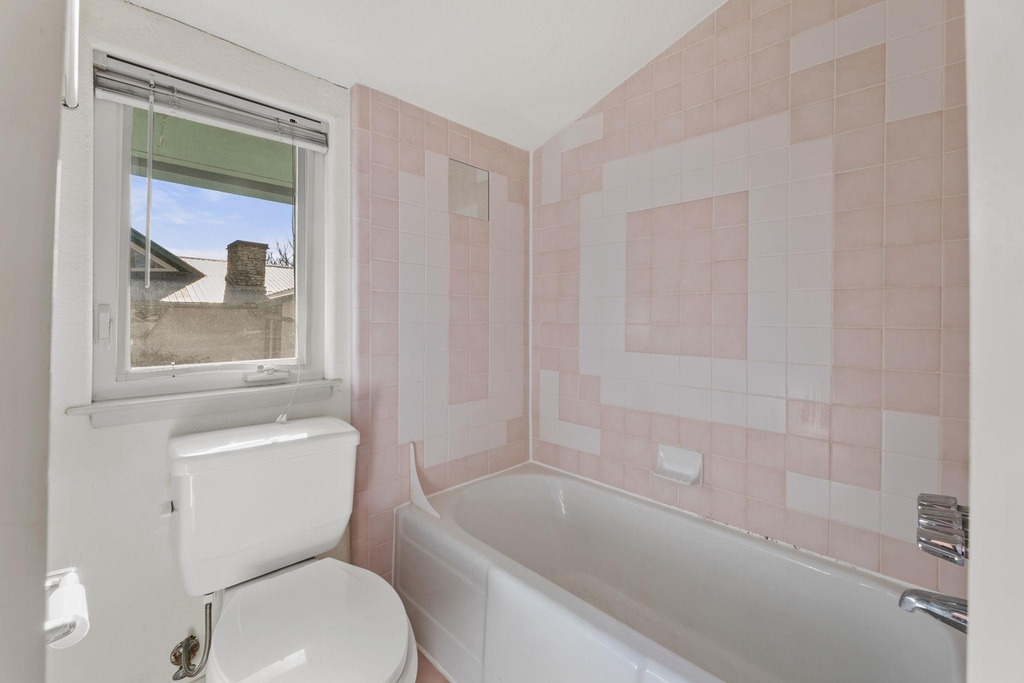 3309 Westhill Dr - Photo 24