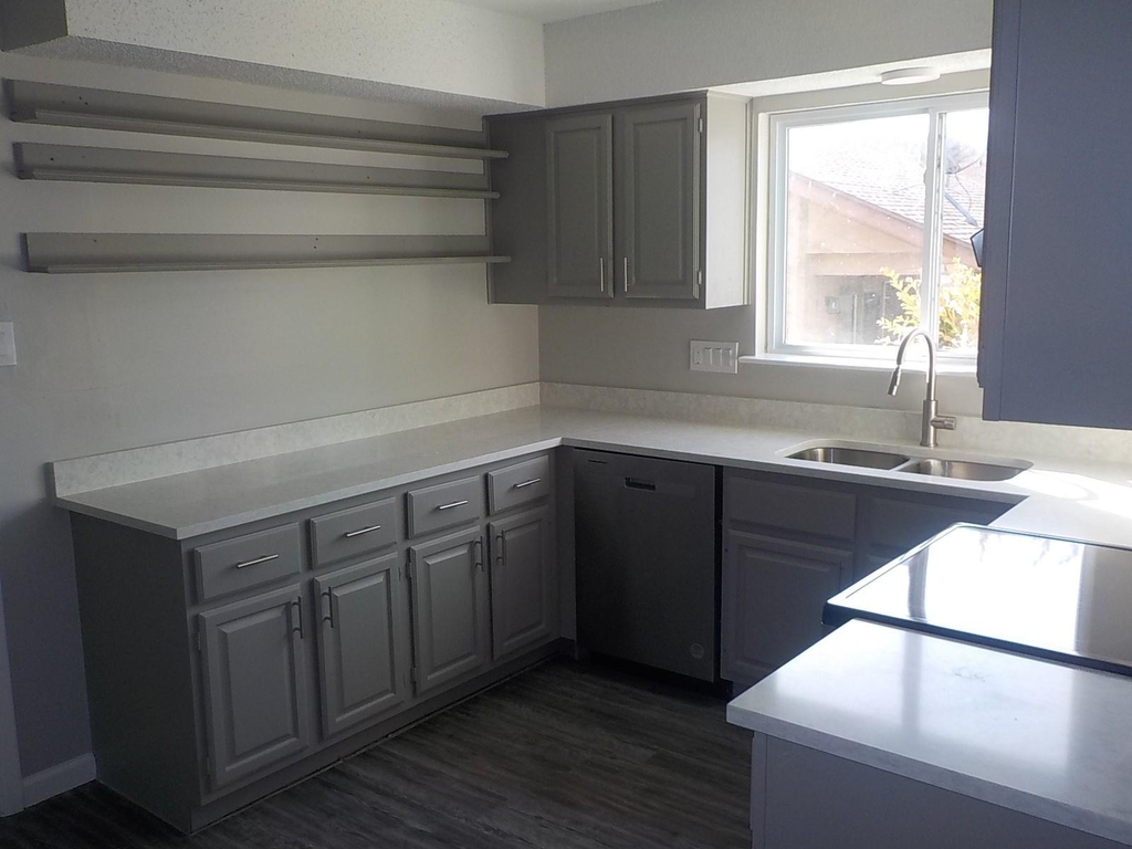 295 Mooring Cir - Photo 14