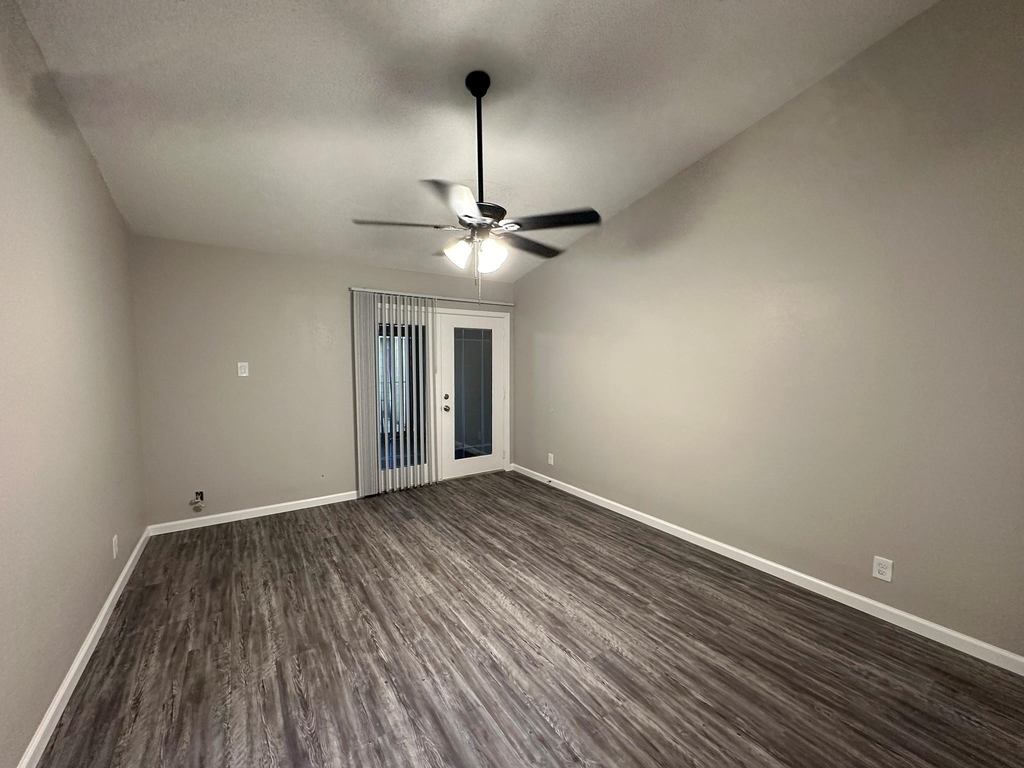 295 Mooring Cir - Photo 18