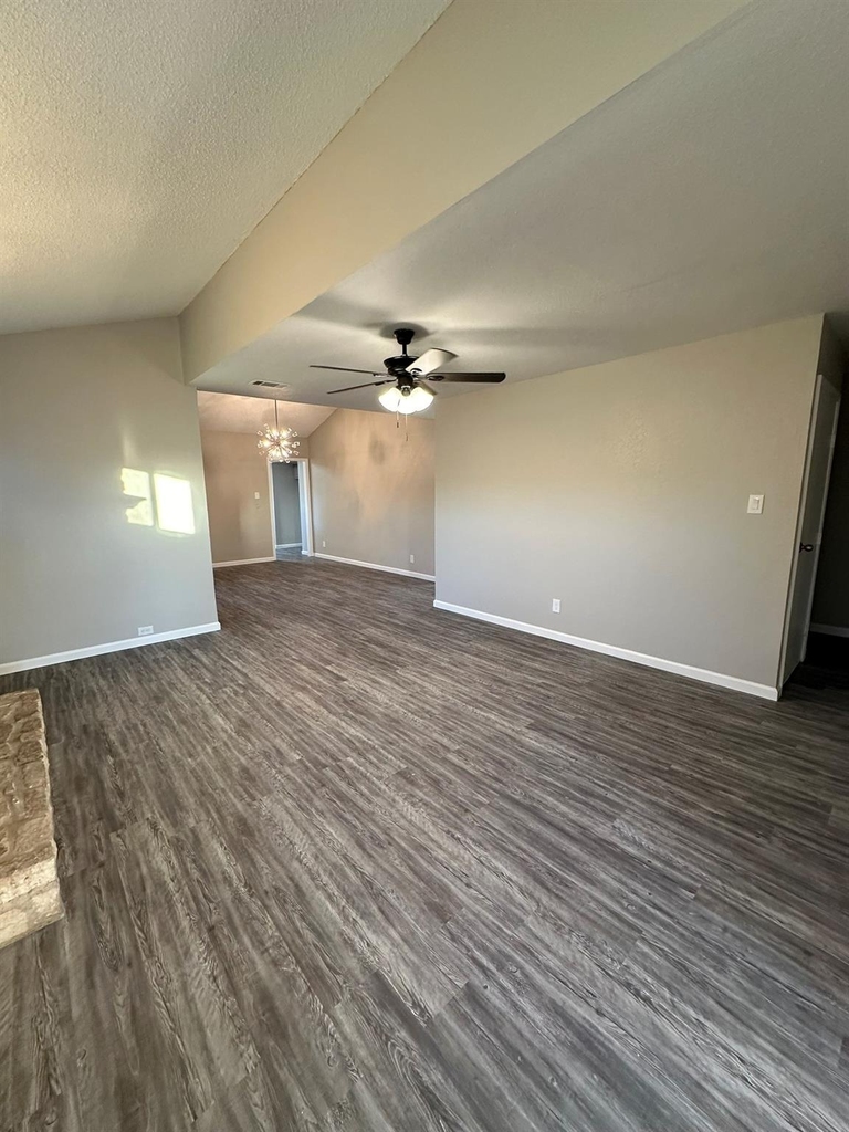 295 Mooring Cir - Photo 7
