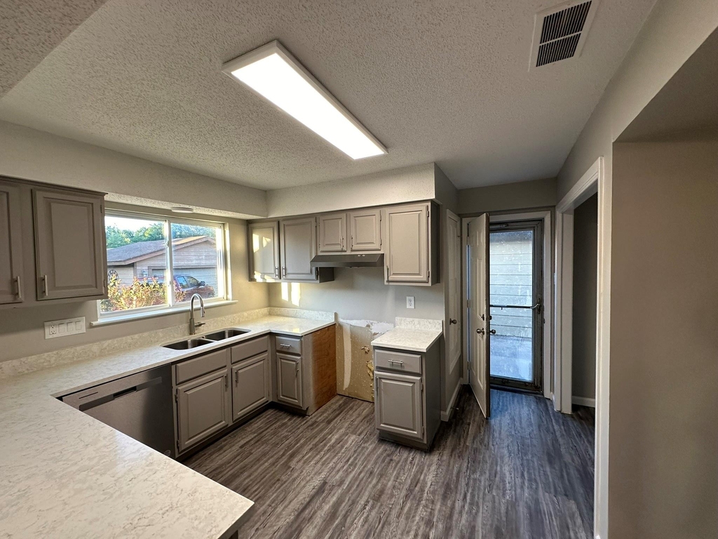 295 Mooring Cir - Photo 13