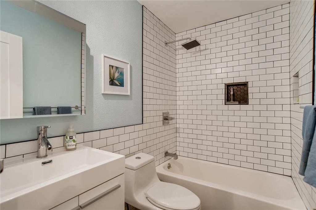 2403 Aldford Dr - Photo 14