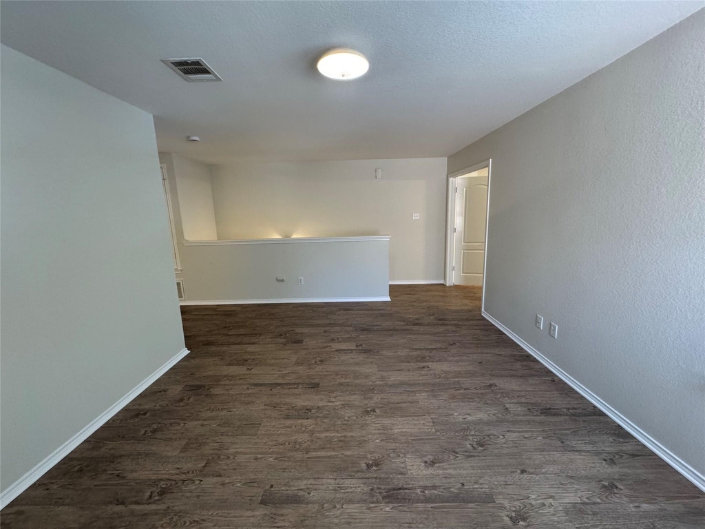 7020 Doyal Dr - Photo 8