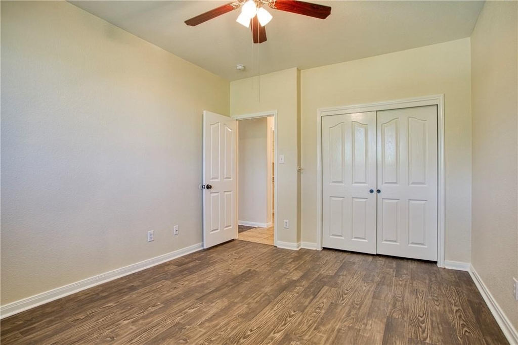 1107 Middle Brook Dr - Photo 16