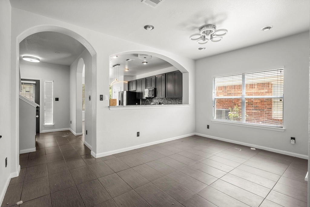 4405 Bandice Ln - Photo 11