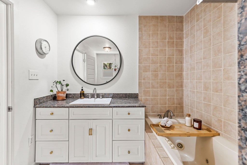 1113 W Oltorf St - Photo 18