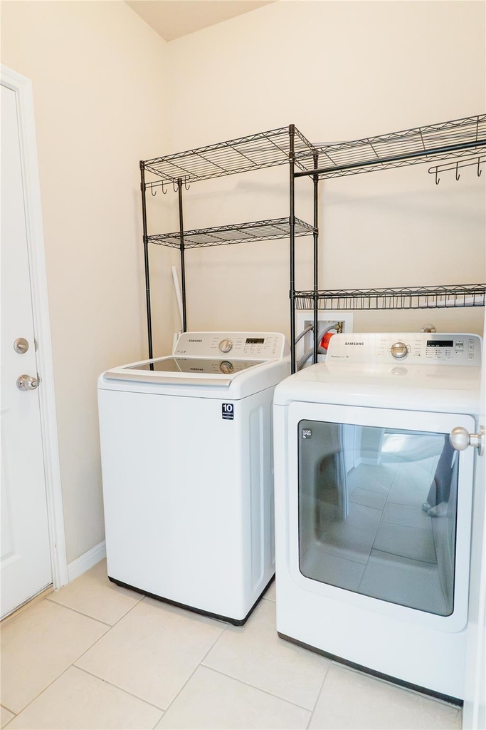 7993 Arezzo Dr - Photo 4