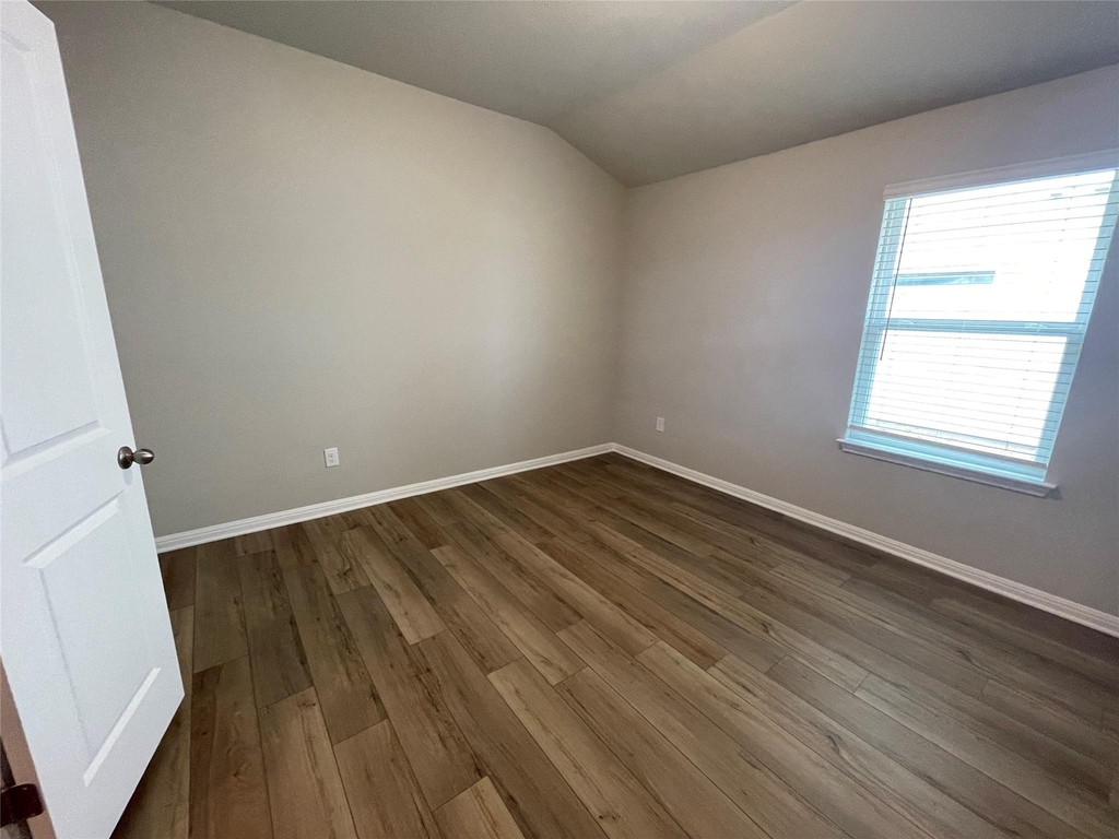 404 Grasslands Trl - Photo 13