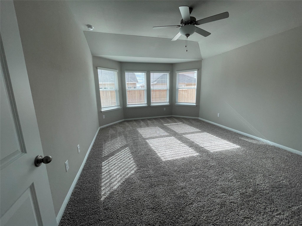 404 Grasslands Trl - Photo 17