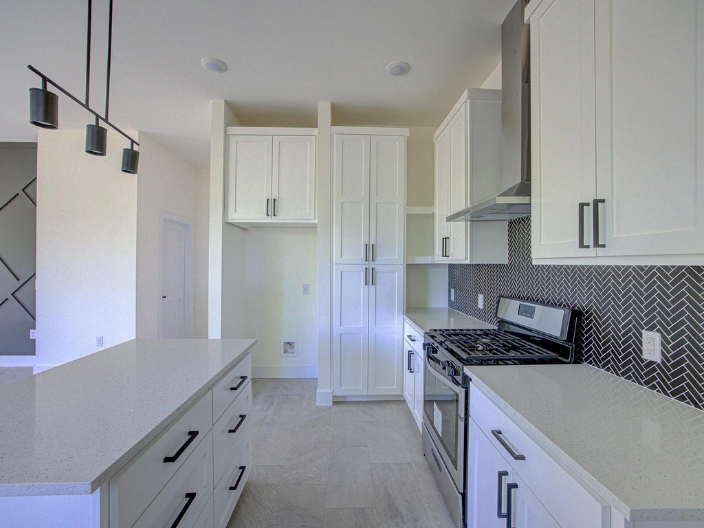 2005 Uphill Ln - Photo 9