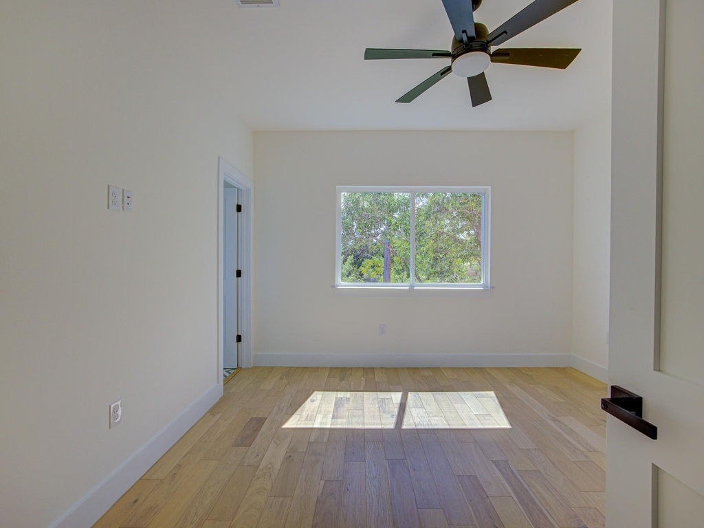 2005 Uphill Ln - Photo 29