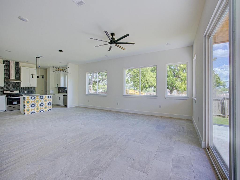 2005 Uphill Ln - Photo 17