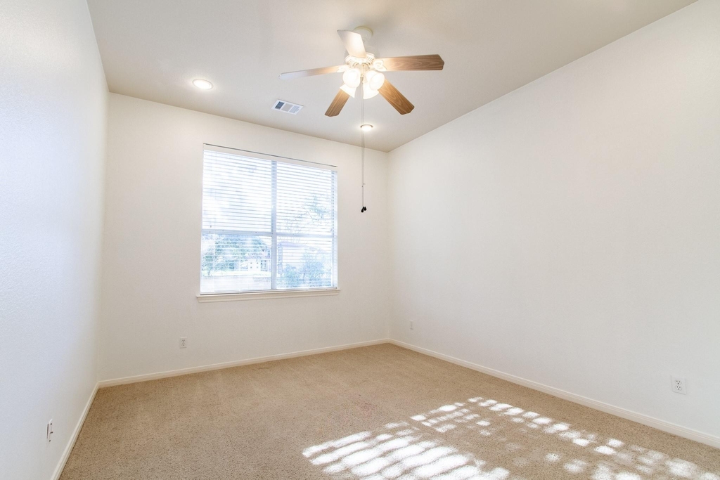 31 Lost Meadow Trl - Photo 25
