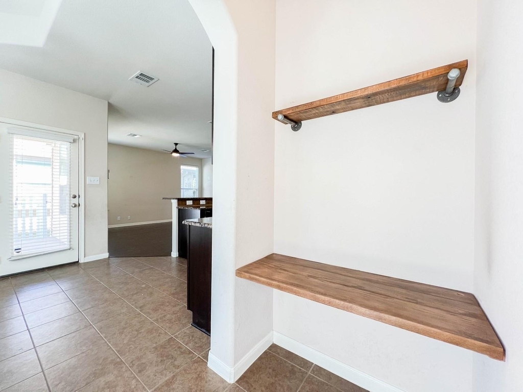 921 Heritage Springs Trl - Photo 12