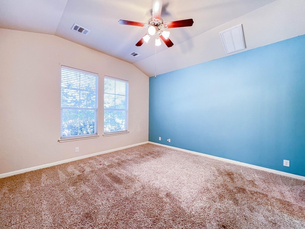 921 Heritage Springs Trl - Photo 14
