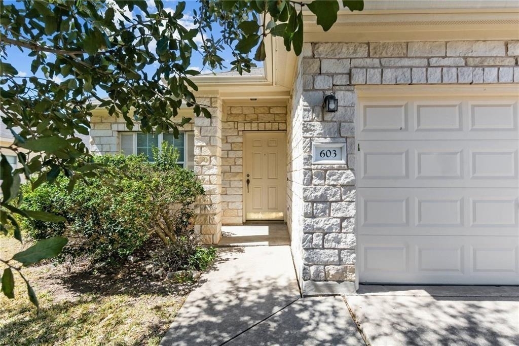 603 Wiley St - Photo 1