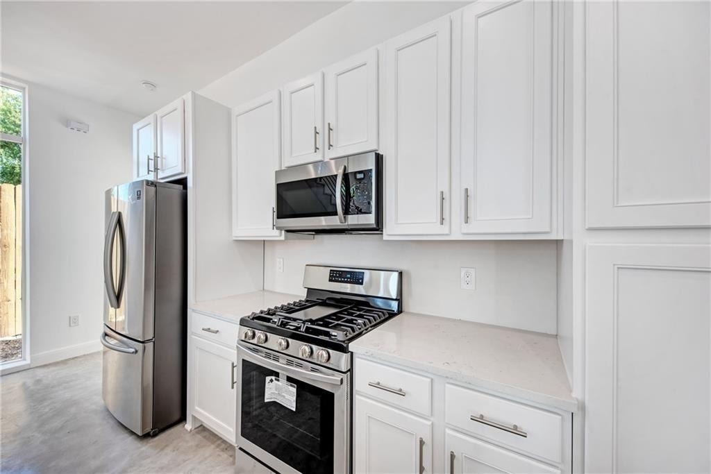 6111 Begonia Cir - Photo 9