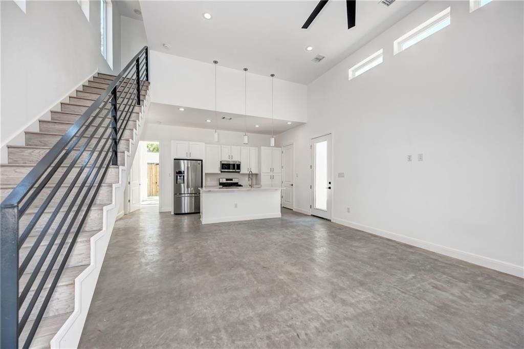 6111 Begonia Cir - Photo 4