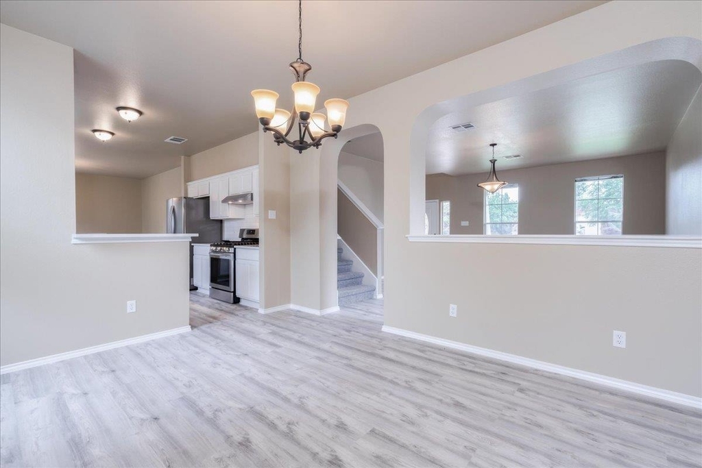 1501 Sweet Leaf Ln - Photo 7