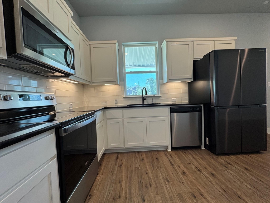 225 Western Ave - Photo 5