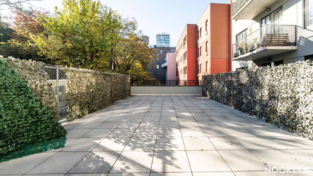 68 Gold St 11201 - Photo 2