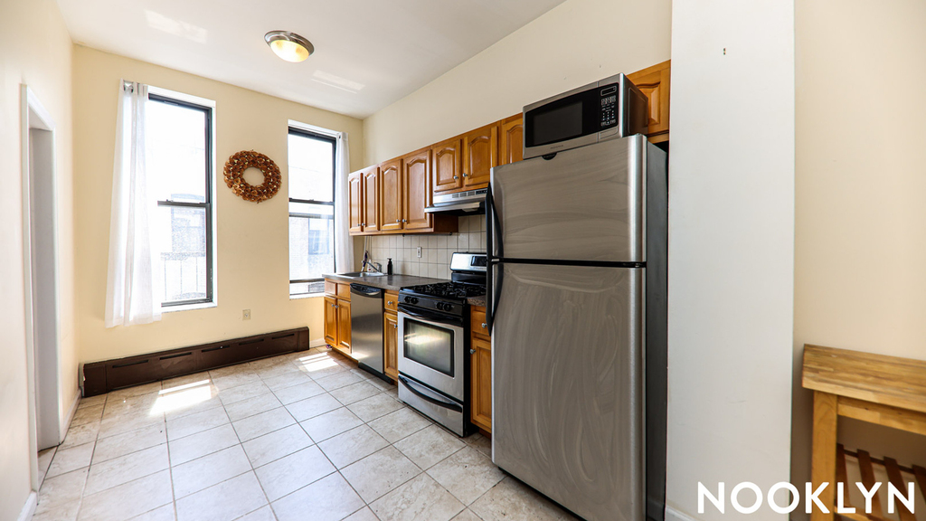 50 Wyckoff Avenue - Photo 4