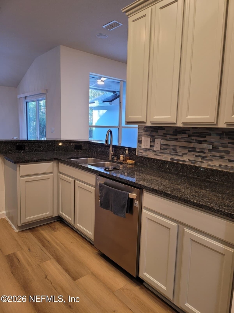 108 Findhorn Court - Photo 8