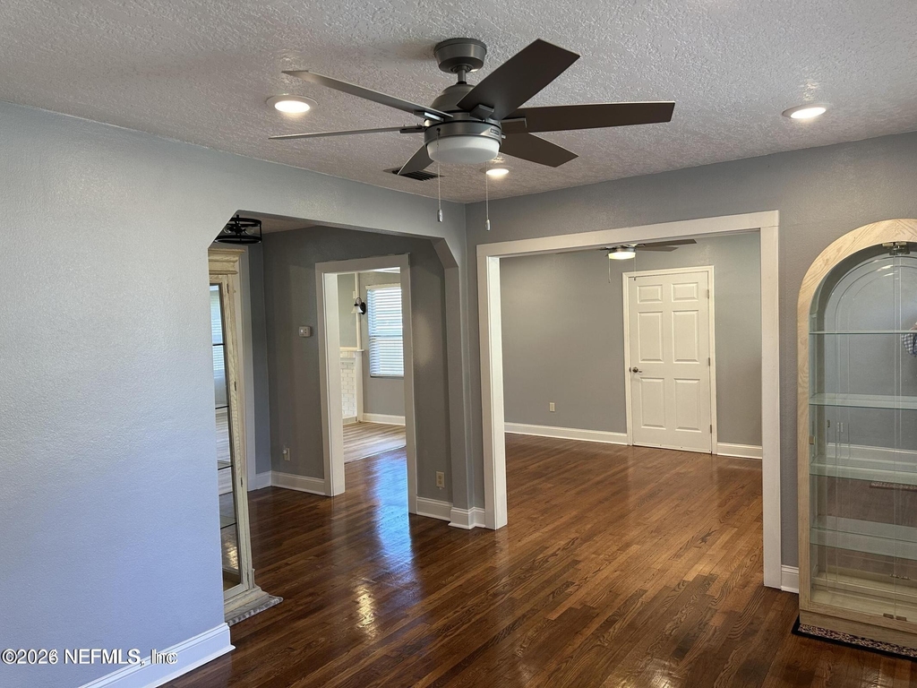 6660 Oriole Avenue - Photo 7