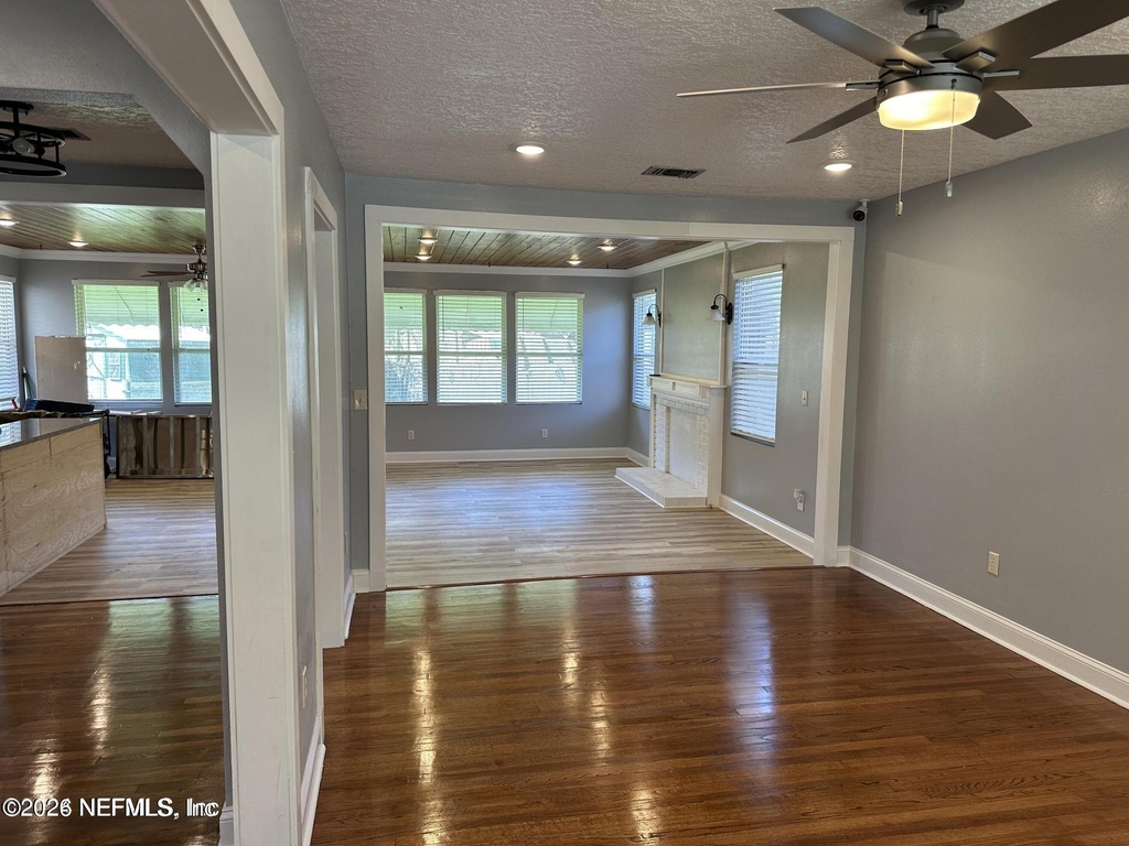 6660 Oriole Avenue - Photo 6