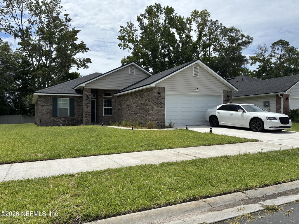 8112 Helmsley Boulevard - Photo 0