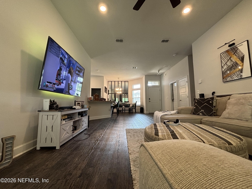 8112 Helmsley Boulevard - Photo 8