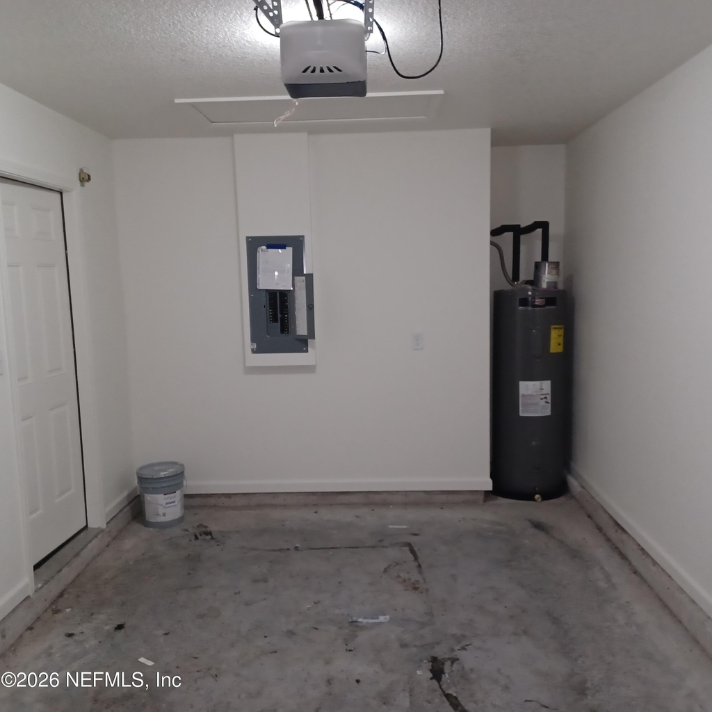 614 Hannah Street - Photo 22