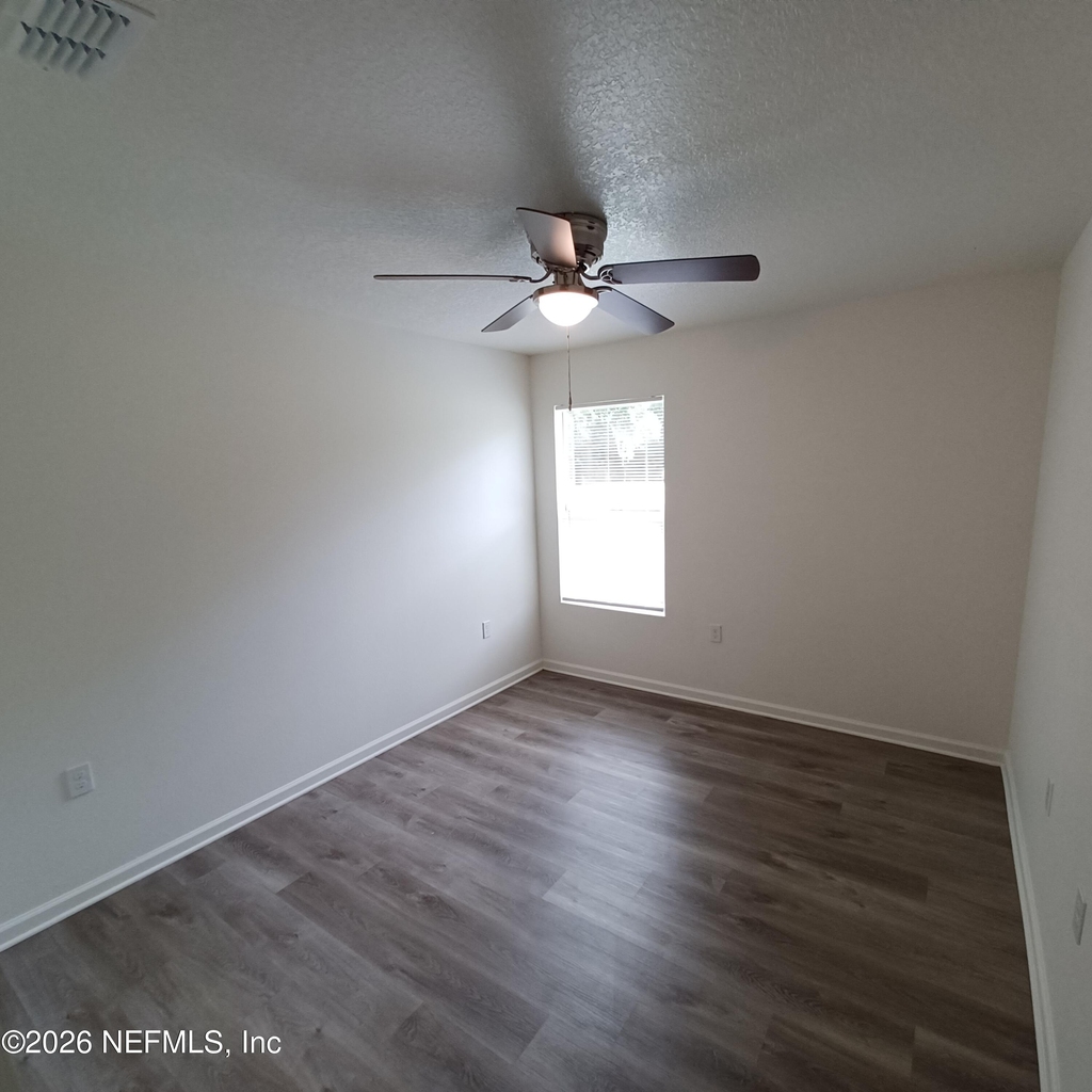 614 Hannah Street - Photo 14