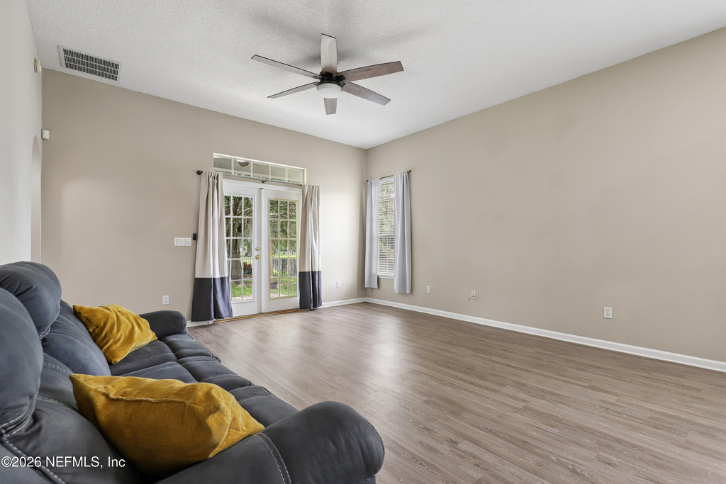 11242 Panther Creek Parkway - Photo 12