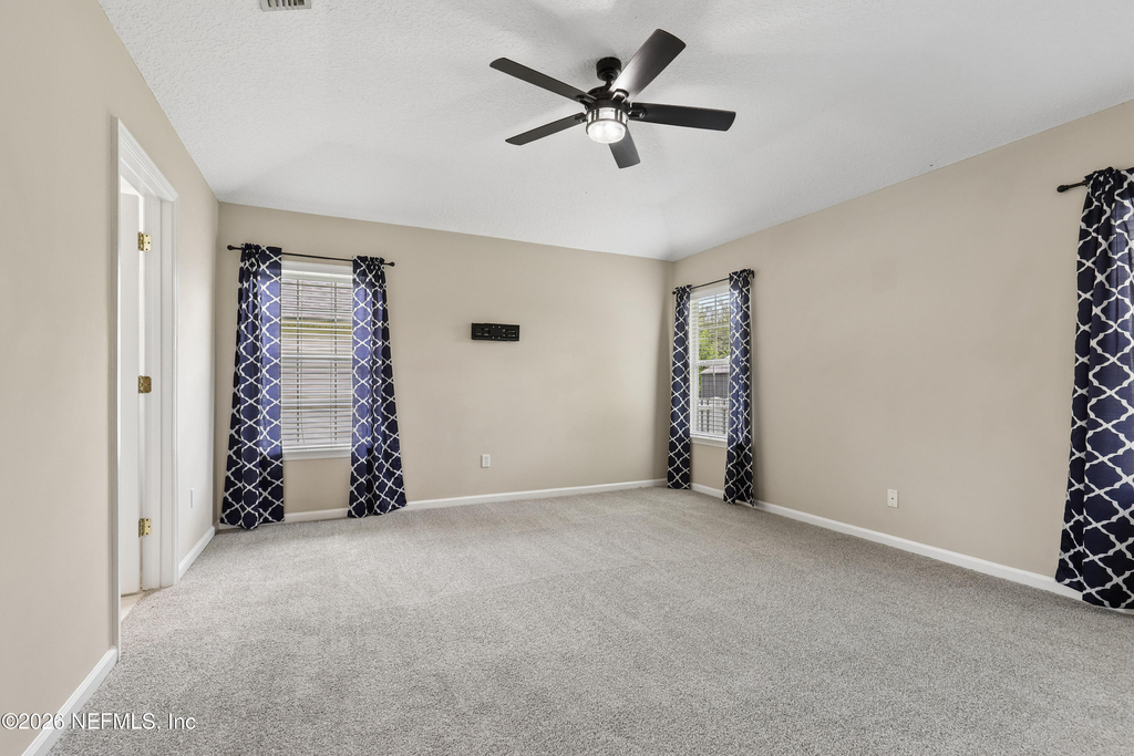 11242 Panther Creek Parkway - Photo 16