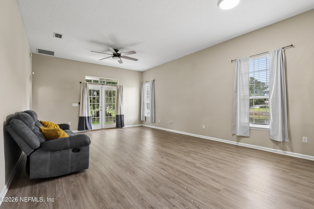 11242 Panther Creek Parkway - Photo 15