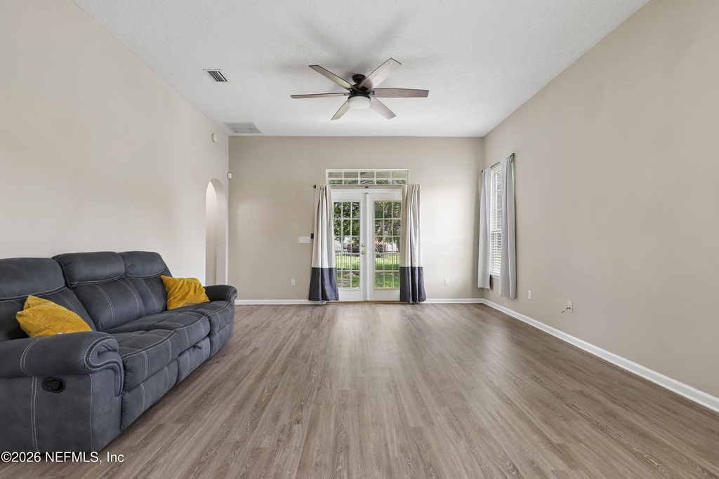11242 Panther Creek Parkway - Photo 9