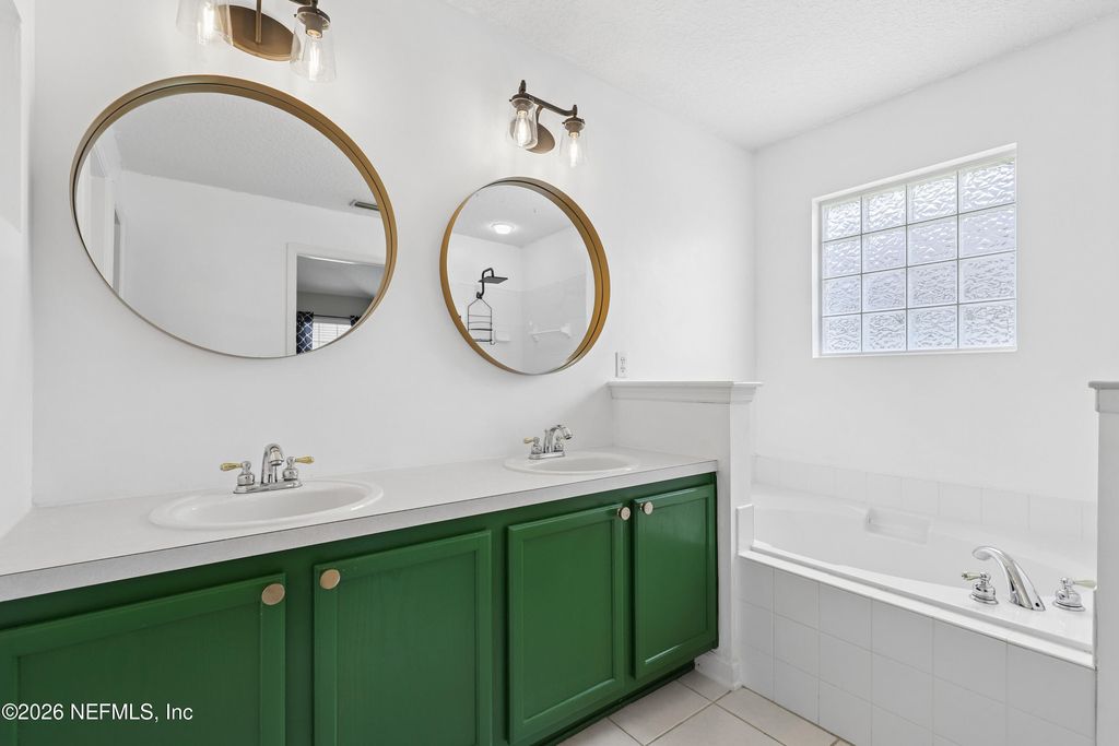 11242 Panther Creek Parkway - Photo 20