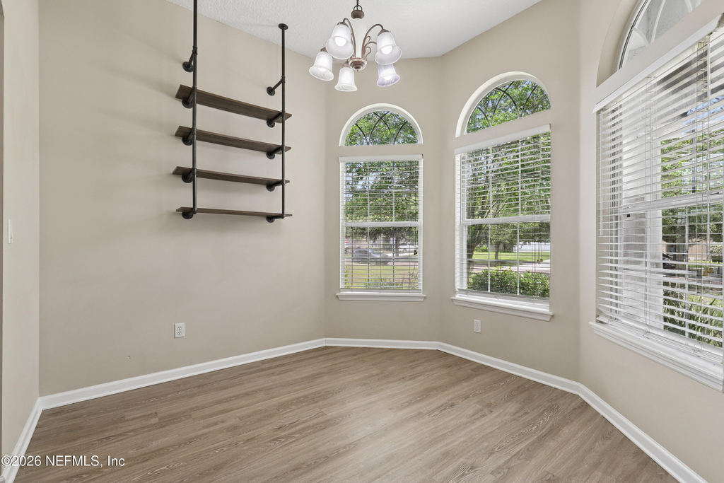 11242 Panther Creek Parkway - Photo 5