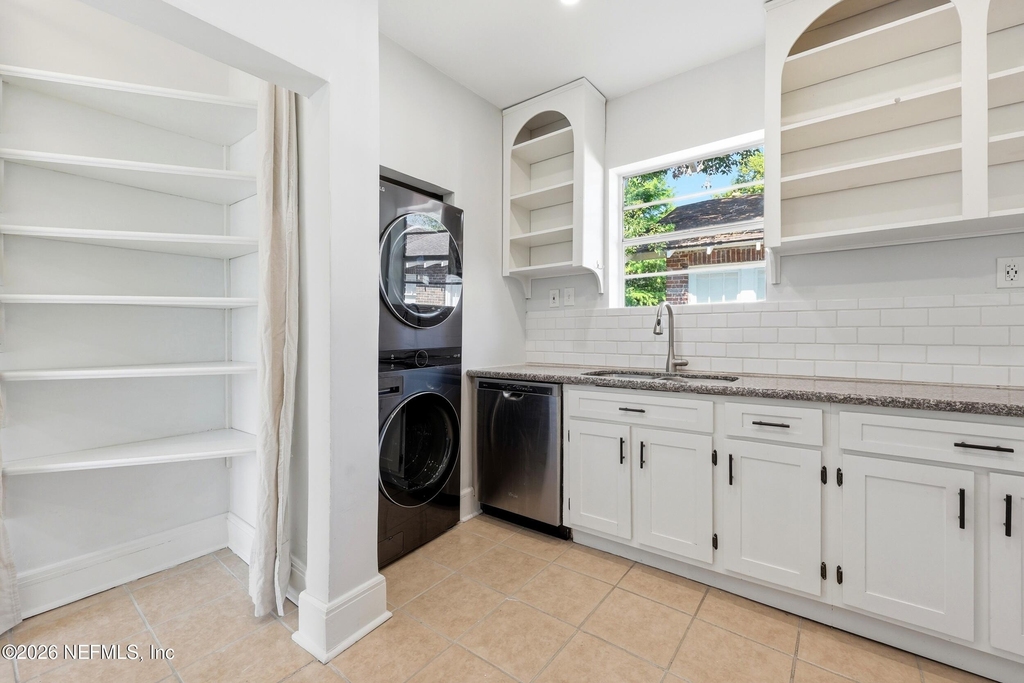 2614 Dellwood Avenue - Photo 12
