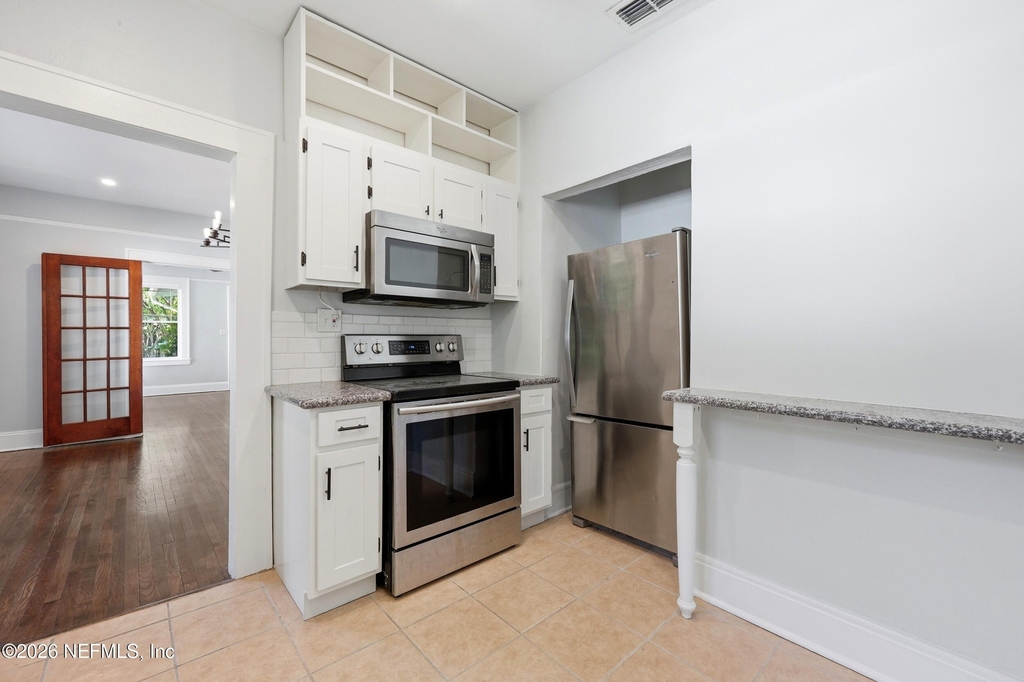 2614 Dellwood Avenue - Photo 11
