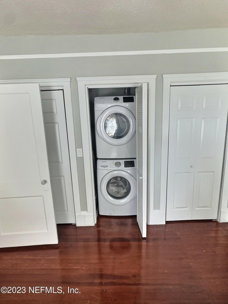 2116 Herschel Street - Photo 4