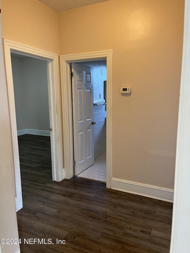 5105 Hollycrest Drive - Photo 8