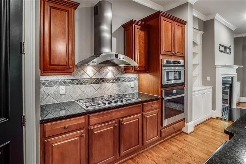 1219 Mecaslin Street Nw - Photo 4