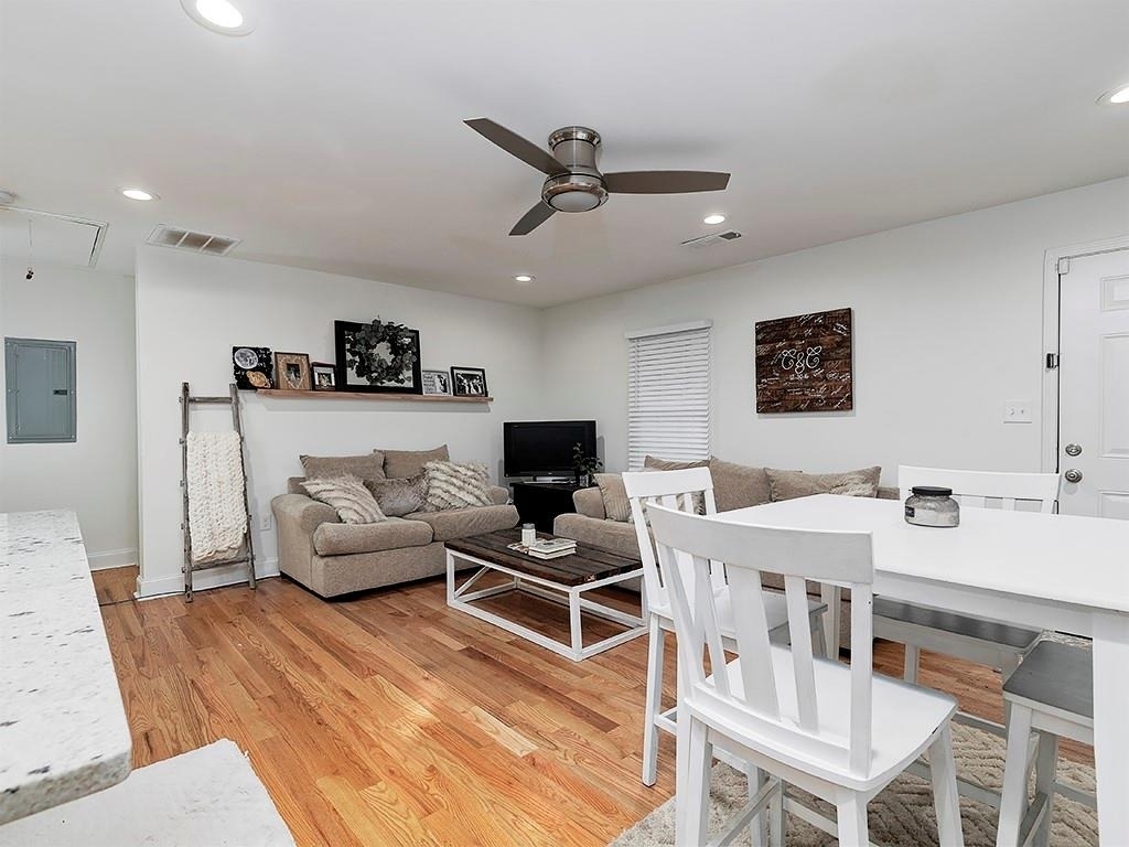 3940 Forrest Court - Photo 3