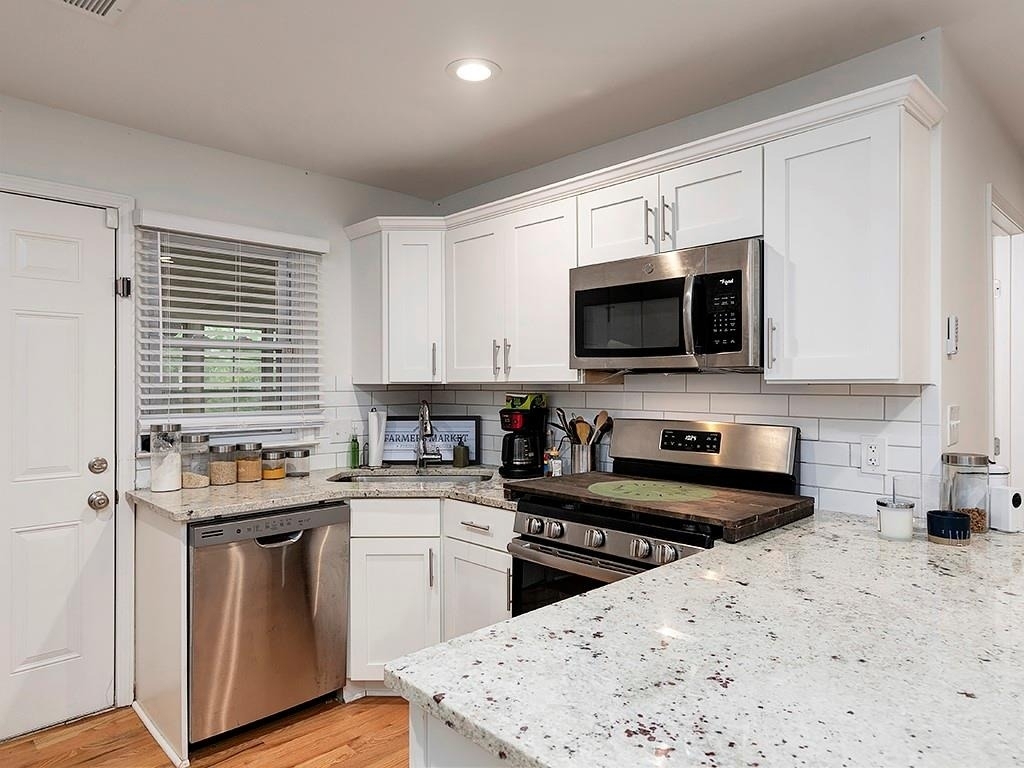 3940 Forrest Court - Photo 6