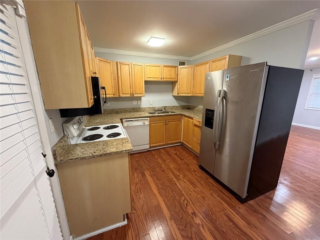 789 Jordan Lane - Photo 5